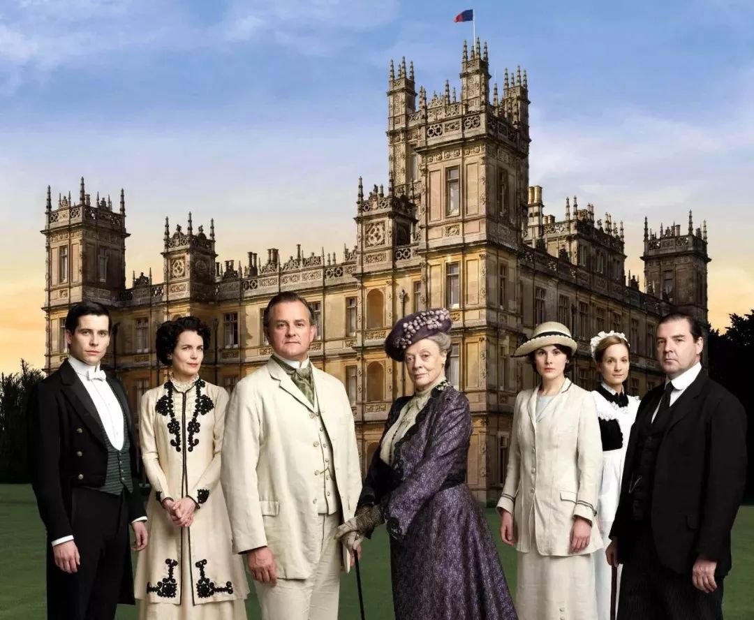 全面失控：跌落神坛的美式潮牌